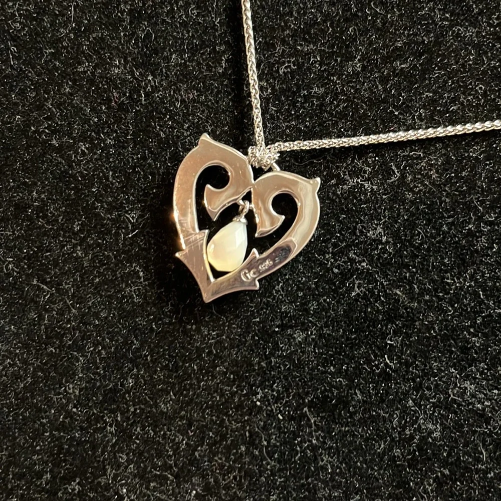 Guess GC .925 Silver Heart Necklace with adjustable Chain - Picture 5 of 8